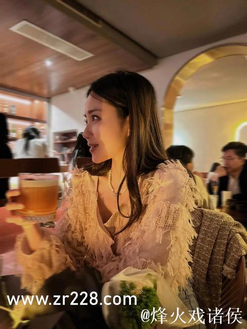 揭秘51吃瓜.world：戴璐与蘑菇事件背后的故事